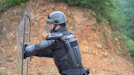 Fato de proteção antimotim\Traje antimotim\Equipamento policial\Auto